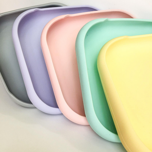 Plato cuadrado de silicona y ventosa