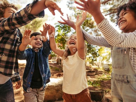 El Fascinante Viaje del Desarrollo Infantil Que Maravilla a los Padres