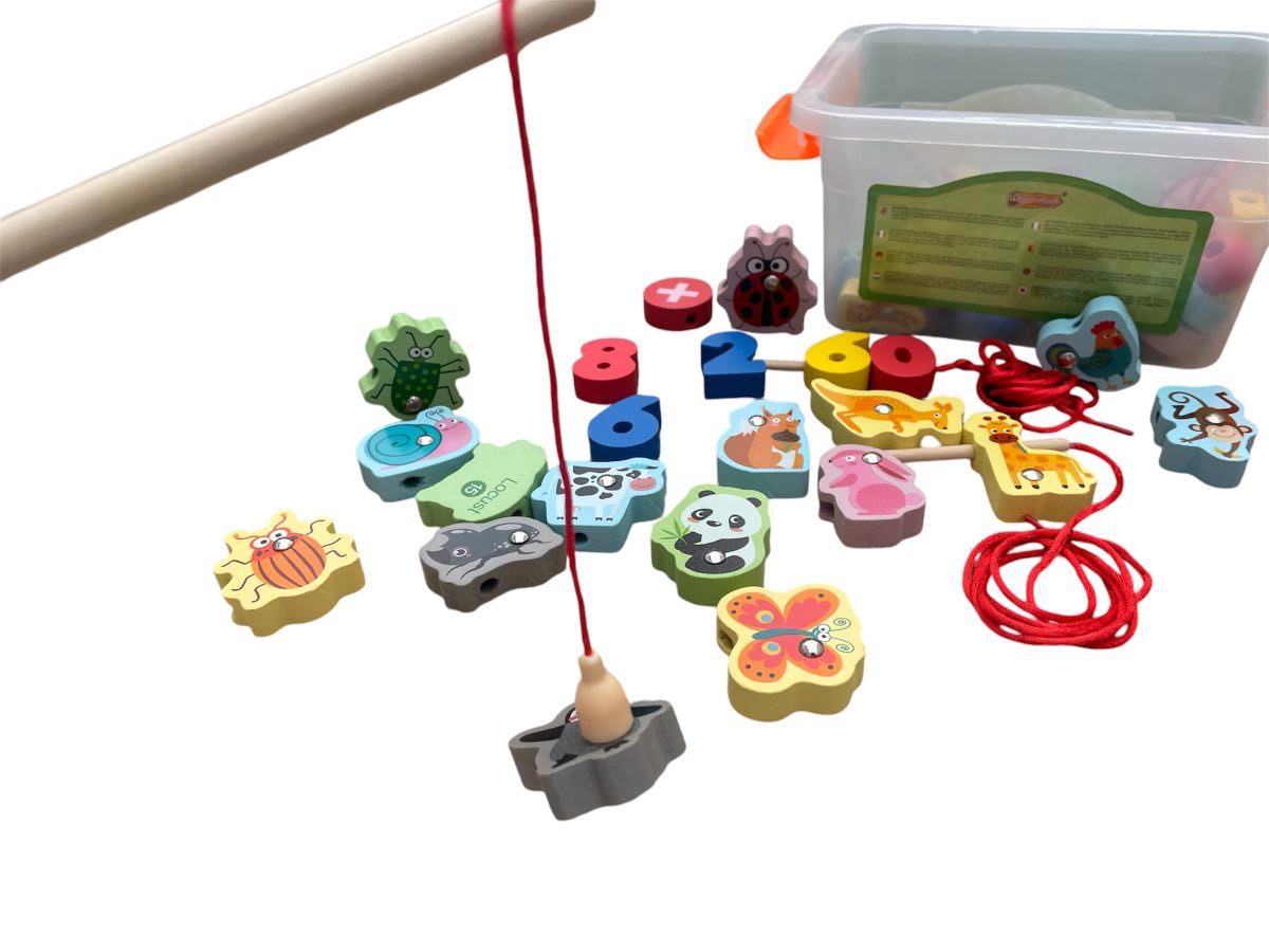 Juego de pesca con imán y enhebrar