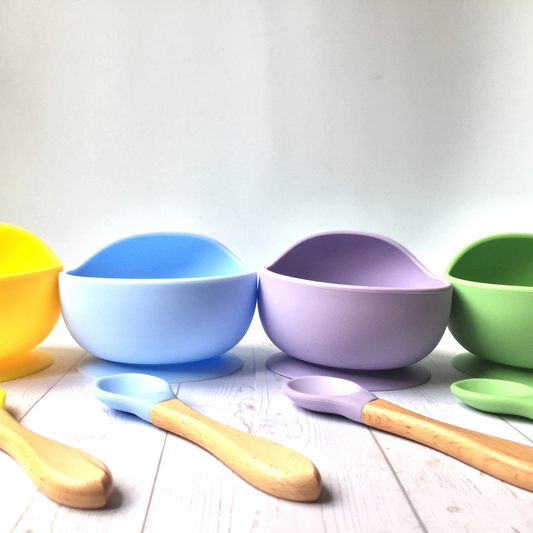 Set Bowl de silicona + Cuchara con mango de bambú